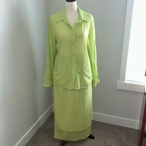 Linda Lundström celery green long skirt and shirt very lightweight size XL.